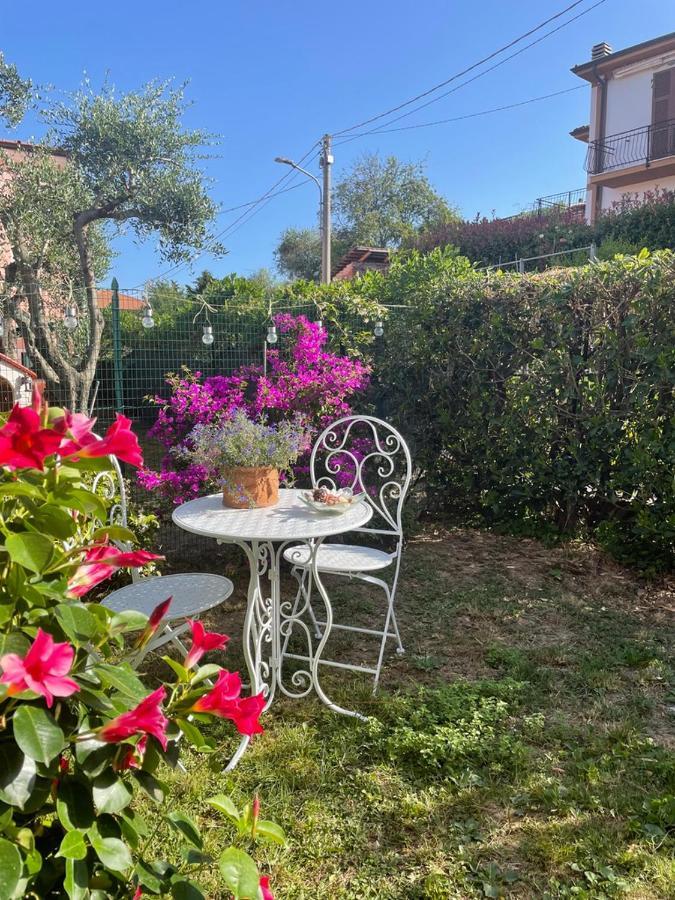Annali Casa Vacanze - Shabby Style Nella Natura La Spezia Exteriér fotografie