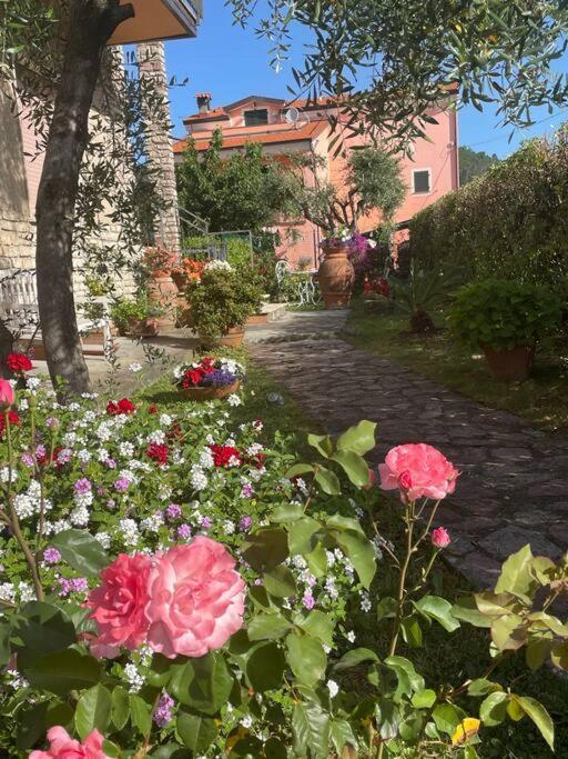 Annali Casa Vacanze - Shabby Style Nella Natura La Spezia Exteriér fotografie